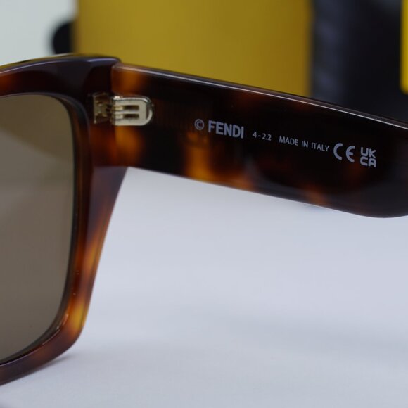 Final Price! Fendi FE40070I 53H Polarized Sunglasses main image 6